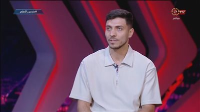 محمد شريف: وسام أبو علي رقم 1 في الأهلي.. وهذه تفاصيل مكالمتي مع الخطيب 