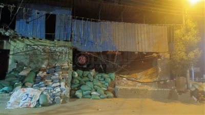 قضاء وقدر.. أسرة الصغير ضحية سقوط حائط مدشة غلال بالفيوم عليه تتصالح مع مالك المطحنة