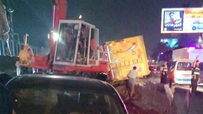 تهشيم 6 سيارات.. القبض على سائق التريلا المتسبب في حادث دائري المعادي 