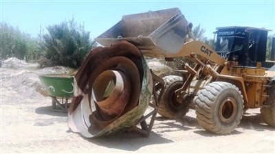 إزالة 21 طاحونة ذهب مخالفة بقرية وادى الرديسية بـ إدفو فى أسوان