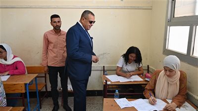 1422طالبًا وطالبة بالثانوية العامة يؤدون امتحان الكيمياء والجغرافيا داخل 8 لجان بجنوب سيناء