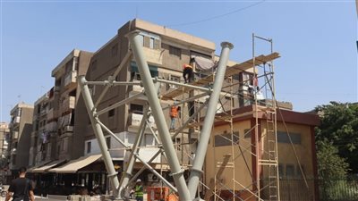بتكلفة 48 مليون جنيه.. محافظ القليوبية يتابع تركيب كوبري مشاة محور العصار ليلًا لتفادي الزحام