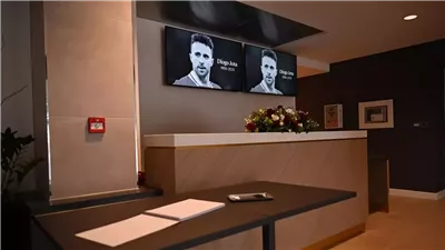 ليفربول يعلن تنكيس أعلامه وإغلاق جميع متاجر النادي حدادًا على وفاة جوتا