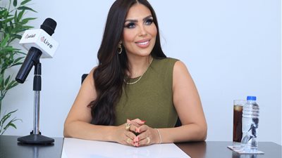 إنجي هشام: نجاح برنامجي أوضة ضلمة والمنسي تخطى توقعاتي ولا أفضل لقب المذيعة المستفزة.. ولست طرفًا في أزمة بوسي شلبي وغادة إبراهيم|حوار