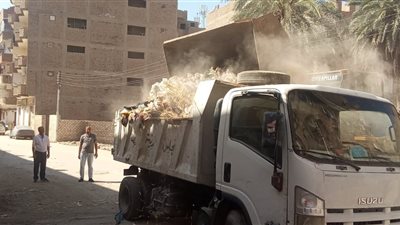 حملات لـ رفع الإشغالات من شوارع مركز ومدينة طهطا في سوهاج