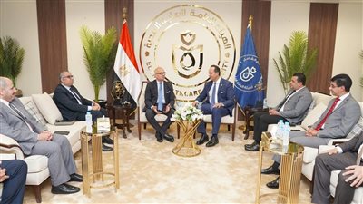 رئيس الرعاية الصحية ورئيس جامعة عين شمس يوقعان مذكرة تفاهم لتعزيز التكامل في مجال التدريب الإكلينيكي