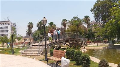 لجنة من الآثار تتفقد أعمال ترميم نافورة الأزبكية ضمن مشروع تطوير القاهرة الخديوية | صور 