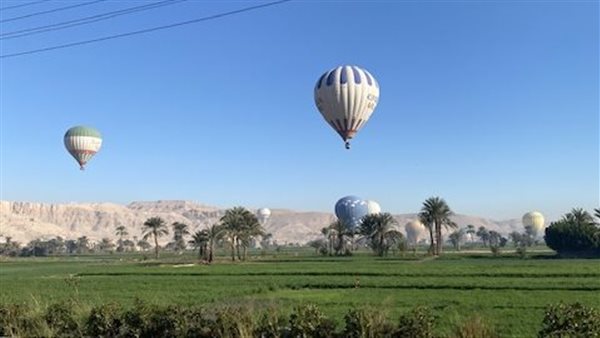 البالون الطائر بالأقصر