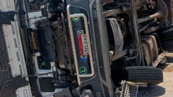 انقلاب سيارة نقل