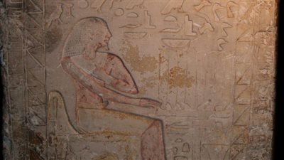 متحف الغردقة يعرض لوحة أثرية احتفالًا بذكرى فك رموز حجر رشيد