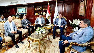 وزير الإسكان يصل إلى بني سويف لمتابعة موقف تنفيذ مشروعات حياة كريمة