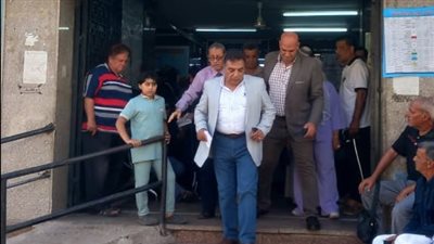 في جولة مفاجئة.. محافظ الدقهلية يتفقد شوارع المنصورة ويوجه بتطبيق منظومة الجمع من المصدر