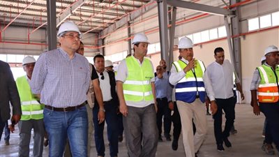 وزير قطاع الأعمال: مصانع جديدة لإنتاج أقمشة الجينز لأول مرة بطاقة 30 مليون متر سنويا