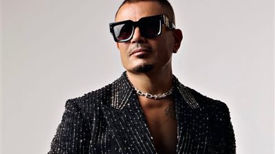 لليوم الثالث على التوالي.. عمرو دياب يتصدر تريند يوتيوب بأغنية خطفوني