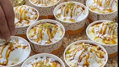 وزعي على جيرانك.. طريقة عمل العاشوراء فاطمة أبو حاتي بالكريم كراميل والشانتيه