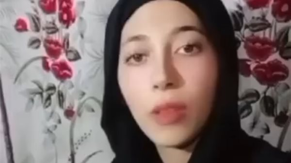 طالبة المنصورة 