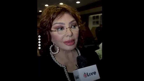 الفنانة نبيلة عبيد