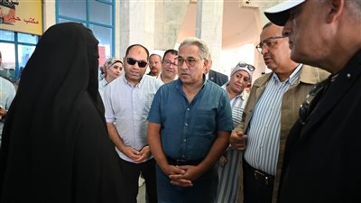 محافظ جنوب سيناء يرافق لجنة الإدارة المحلية في جولة تفقدية بشرم الشيخ شملت موقف الأتوبيسات والسوق القديم