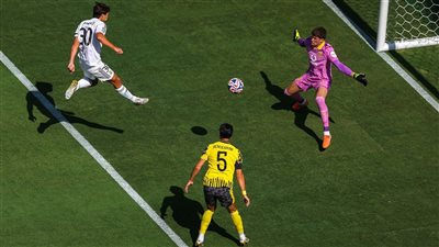 نتيجة مباراة ريال مدريد وبوروسيا دورتموند في ربع نهائي مونديال الأندية 2025.. الميرنجي يتقدم في الشوط الأول