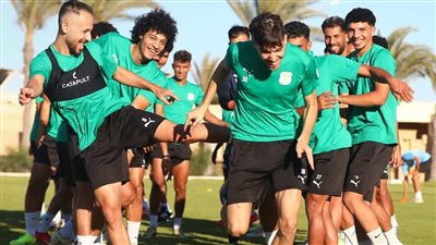 بعد التجديد.. عبد الرحيم دغموم يشارك في تدريبات المصري بالمعسكر المغلق