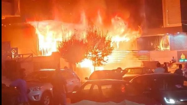 جانب من الحريق 