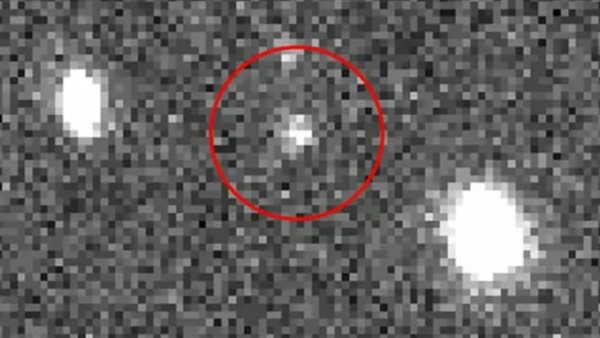 جسم غامض يخترق النظام