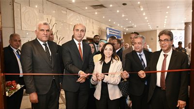 محافظ البحيرة ورئيس جامعة دمنهور يفتتحان الملتقى التوظيفي الثاني لكلية الطب البيطري