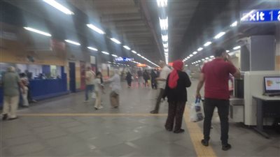 انتشار أدخنة حريق السنترال في محطات المترو القريبة من رمسيس