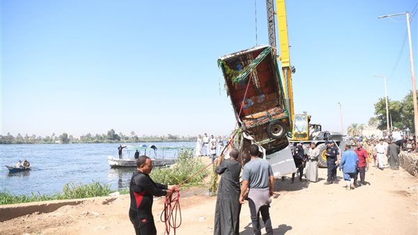 السيارة بعد انتشالها