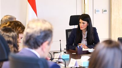 المشاط: تعاون استراتيجي مع البنك الأوروبي لدعم التحول الأخضر ورفع تنافسية الصناعة المصرية