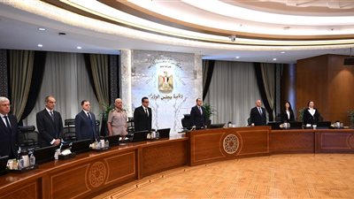مجلس الوزراء يقف دقيقة حدادًا على أرواح شهداء الدائري الإقليمي وسنترال رمسيس