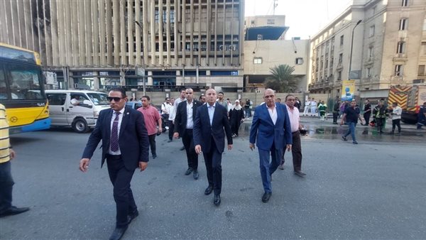 محافظ القاهرة خلال