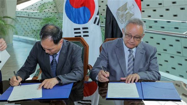 توقيع الاتفاقية 