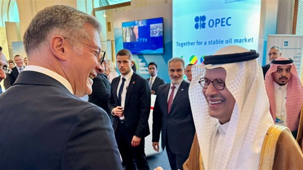 خلال المشاركة