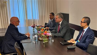وزير البترول يبحث في فيينا فرص التعاون مع كندا في مجالات البترول والتعدين والطاقة المتجددة