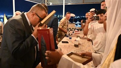 محافظ جنوب سيناء يلتقي عددًا من مشايخ وعواقل وشباب البدو في طور سيناء