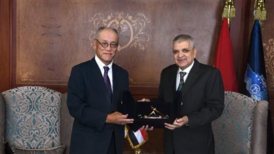 خلال لقائه السفير الياباني.. الفريق أسامة ربيع: قناة السويس لم تتوقف عن تقديم خدماتها رغم التحديات