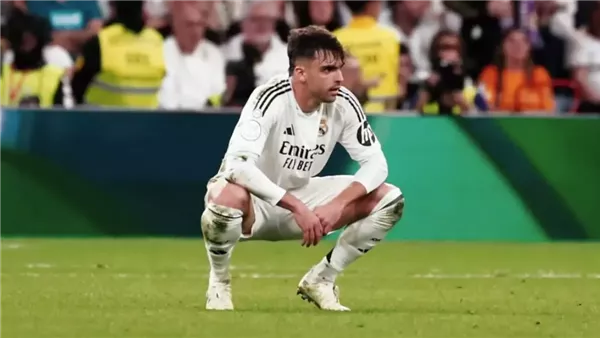 راؤول أسينسيو مدافع