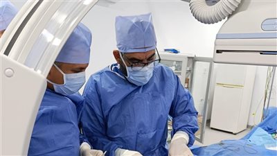 إنقاذ حياة سيدة وجنينها بمستشفى سوهاج الجامعي من انسداد في ضفيرة القلب وهبوط حاد بالدورة الدموية