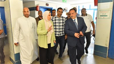 محافظ أسيوط يتفقد وحدة طب الأسرة بكودية الإسلام استعدادًا لإنشاء وحدة غسيل كلوي بالمشاركة المجتمعية