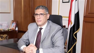 محافظ الجيزة: انتهاء تطوير ورصف 40 شارعا بالطالبية.. وخطة لتخفيف الضغط المروري بشوارع فيصل والهرم وترسا 