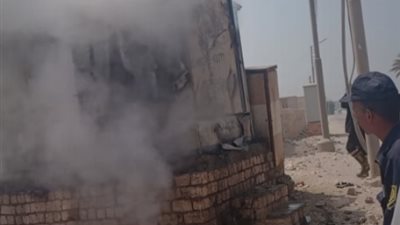 السيطرة على حريق محول كهرباء في الصف بالجيزة | صور 