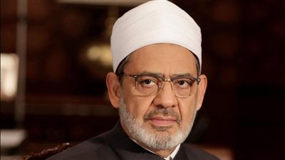 شيخ الأزهر يعلق مكالماته لتهنئة أوائل الشهادة الثانوية ويلغي المؤتمر الصحفي للنتيجة تضامنًا مع غزة