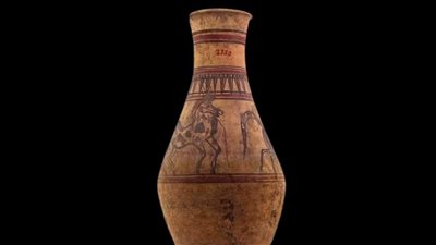  المتحف المصري بالتحرير يعرض إناء فخاريا فريدا من عصر الدولة الحديثة 