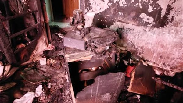  فتاة تزعم حريق منزلها