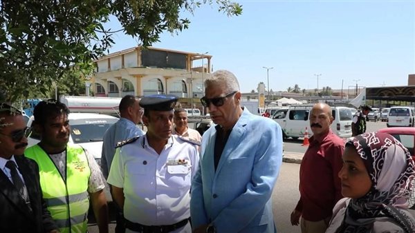 محافظ أسوان