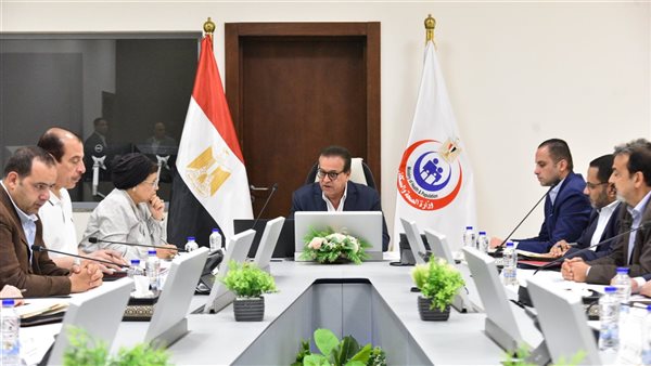 وزير الصحة والسكان