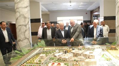 وفد الوطنية للصحافة ودار التحرير يتفقدون أول مجمع مصالح حكومية مميكن في الوادي الجديد