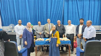 تعليم الفيوم: تسليم 1322 نظارة طبية لطلاب المدارس ضمن مبادرة عيون أطفالنا مستقبلنا