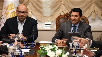أشرف صبحي يشيد بدور اللجنة الأولمبية في إنجاز تعديلات قانون الرياضة
